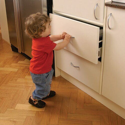 BabyGuard™ Locks te ayuda a mantener cajones y gabinetes cerrados para evitar accidentes